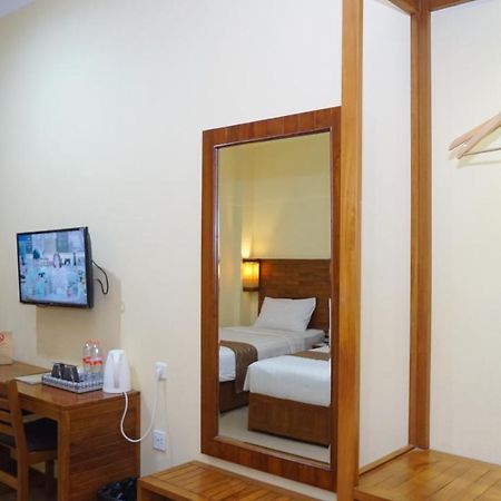 Syailendra Hotel Syariah Jepara Esterno foto