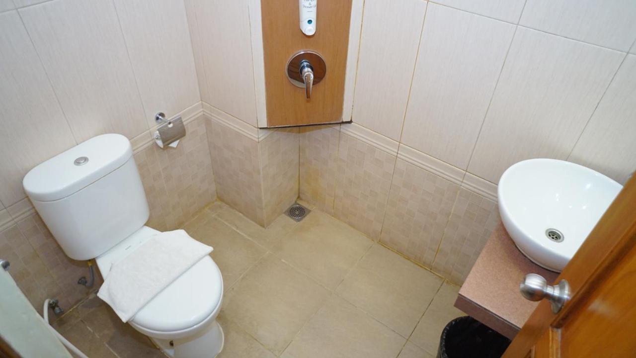 Syailendra Hotel Syariah Jepara Esterno foto