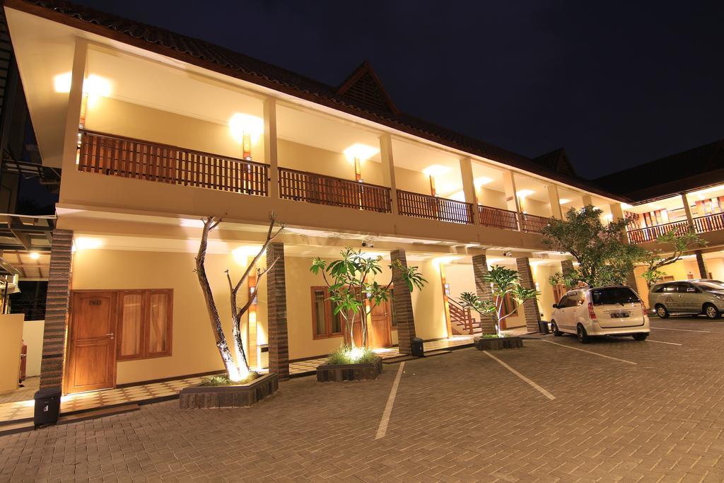 Syailendra Hotel Syariah Jepara Esterno foto