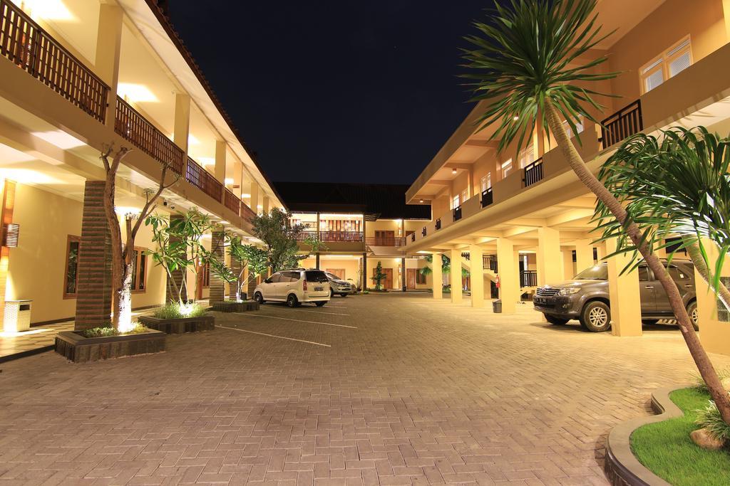 Syailendra Hotel Syariah Jepara Esterno foto