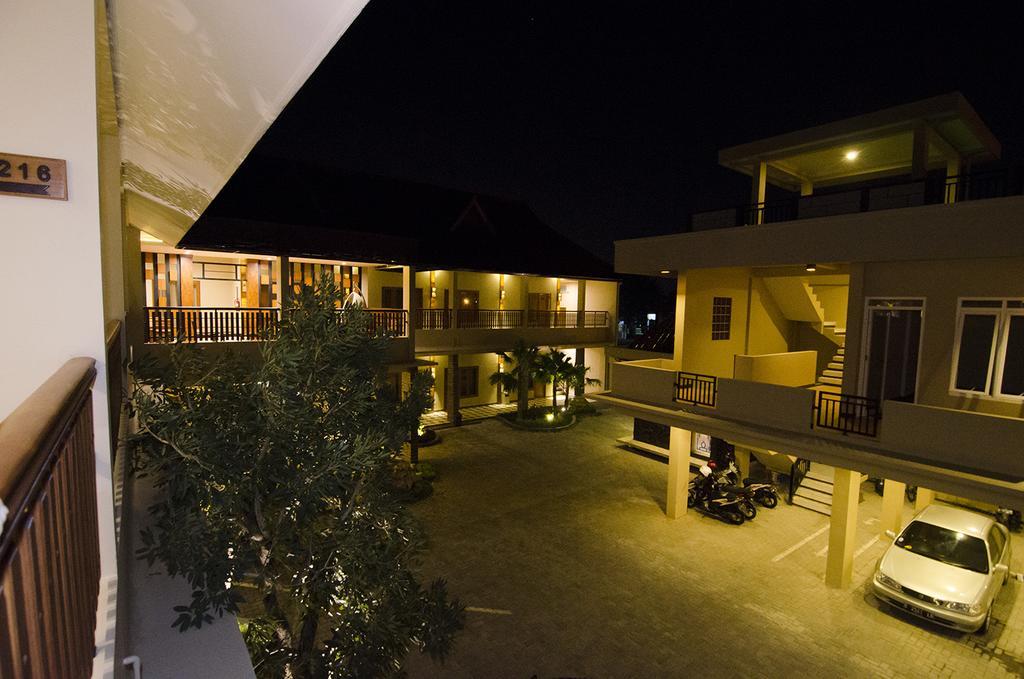 Syailendra Hotel Syariah Jepara Esterno foto