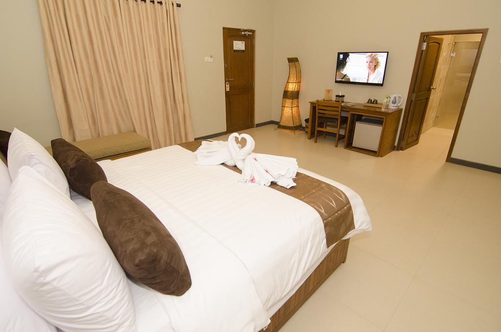 Syailendra Hotel Syariah Jepara Esterno foto