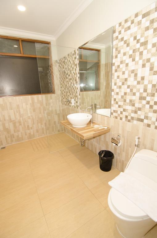 Syailendra Hotel Syariah Jepara Esterno foto