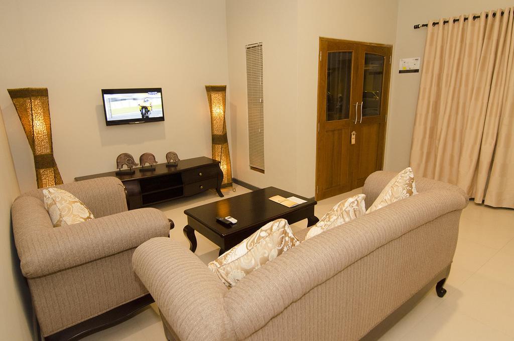 Syailendra Hotel Syariah Jepara Esterno foto
